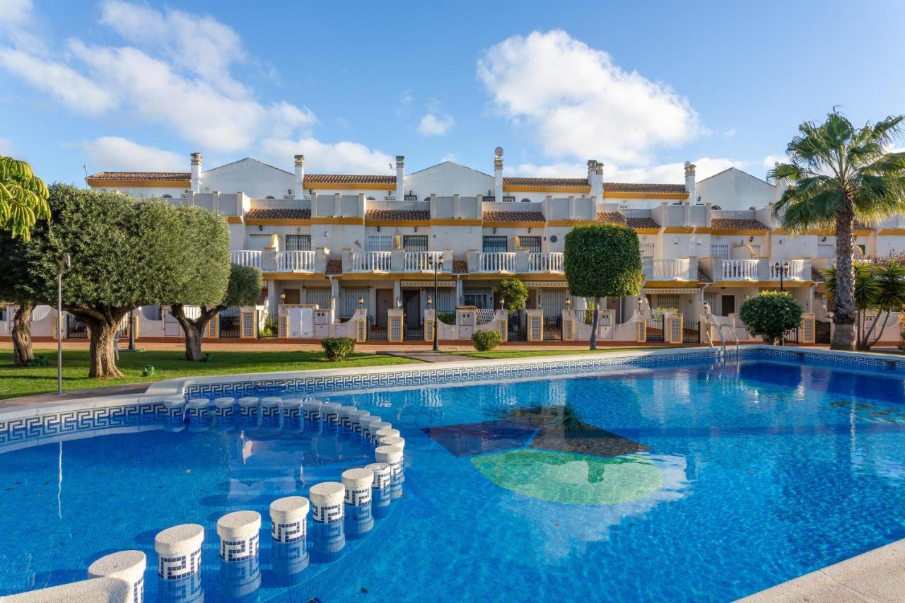 Villa Pool-Side Townhouse In Cabo Roig Orihuela Esterno foto